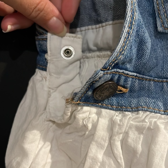 Oshkosh b’gosh toddlers 5t denim and lace overalls jumper dress like new - Picture 5 of 12